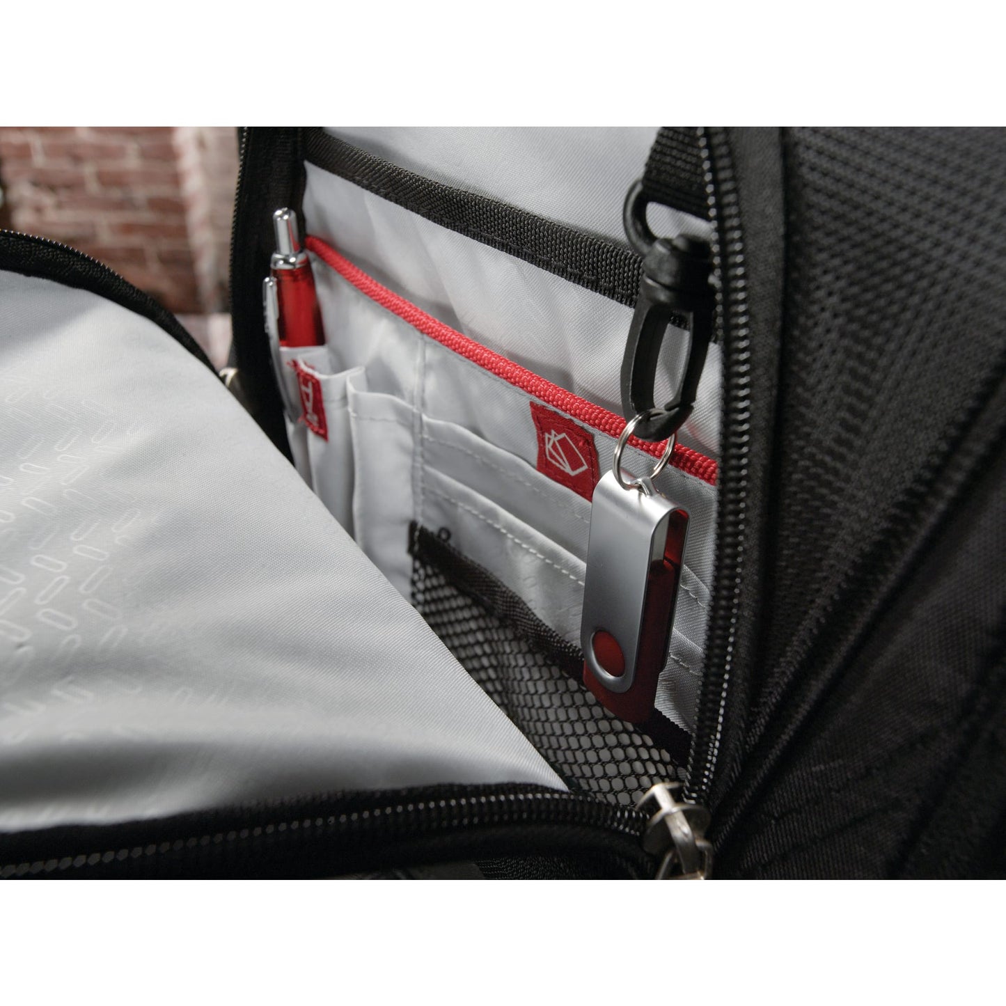 elleven™ TSA 17" Computer Backpack