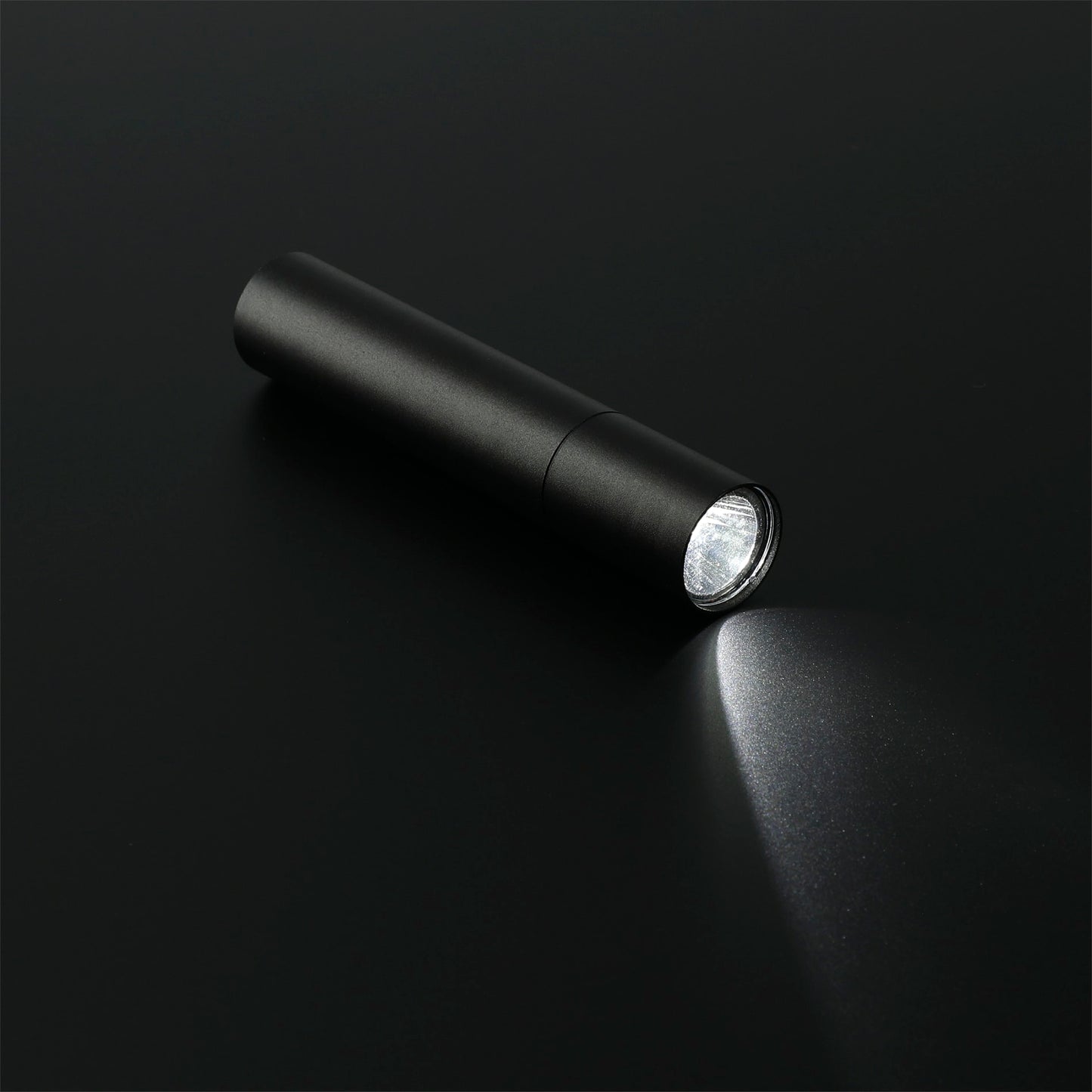 Rechargeable 1200mAh Flashlight