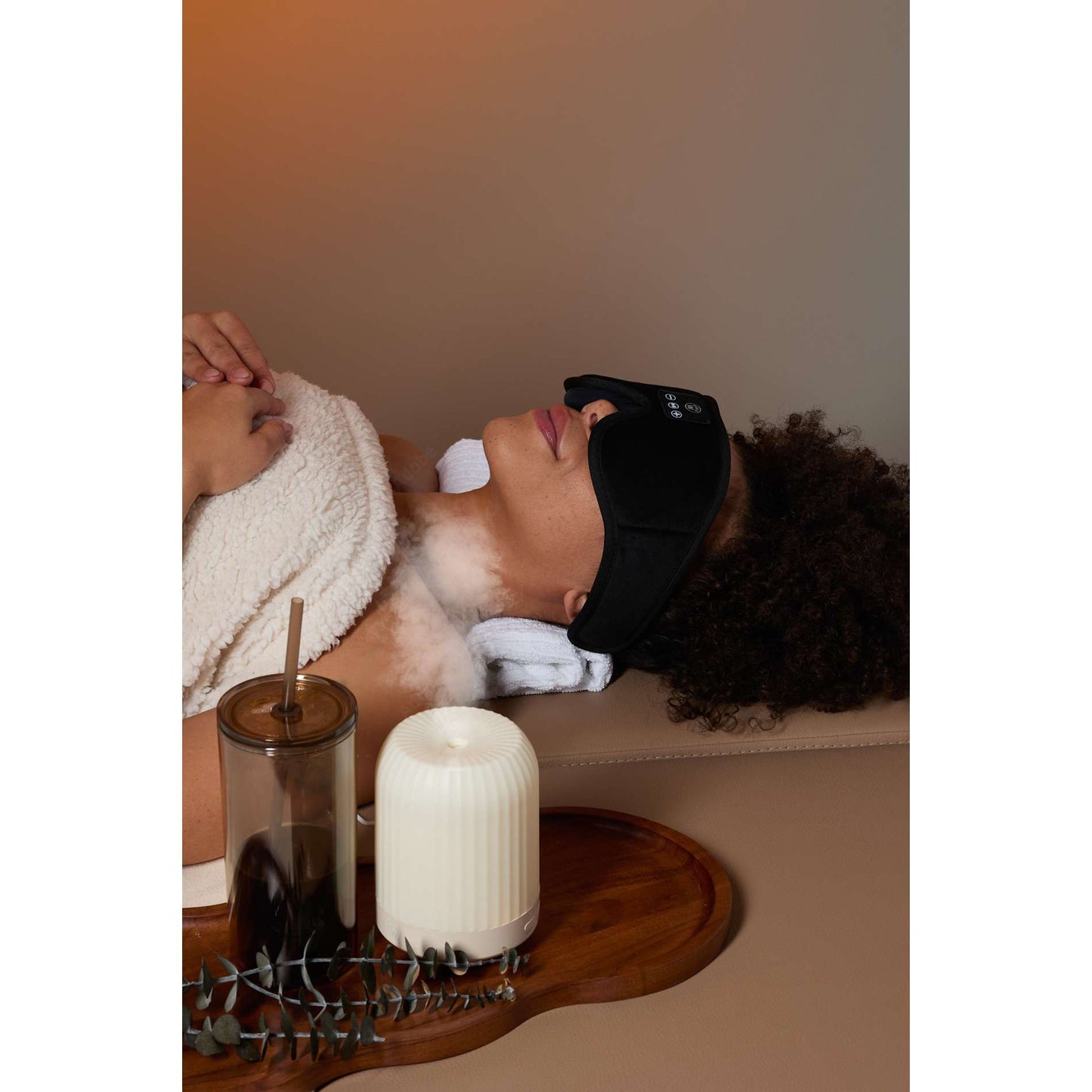 Black Wellable™ Bluetooth Sleep Mask plain
