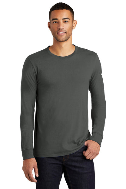 DISCONTINUED - Nike Core Cotton Long Sleeve Tee
