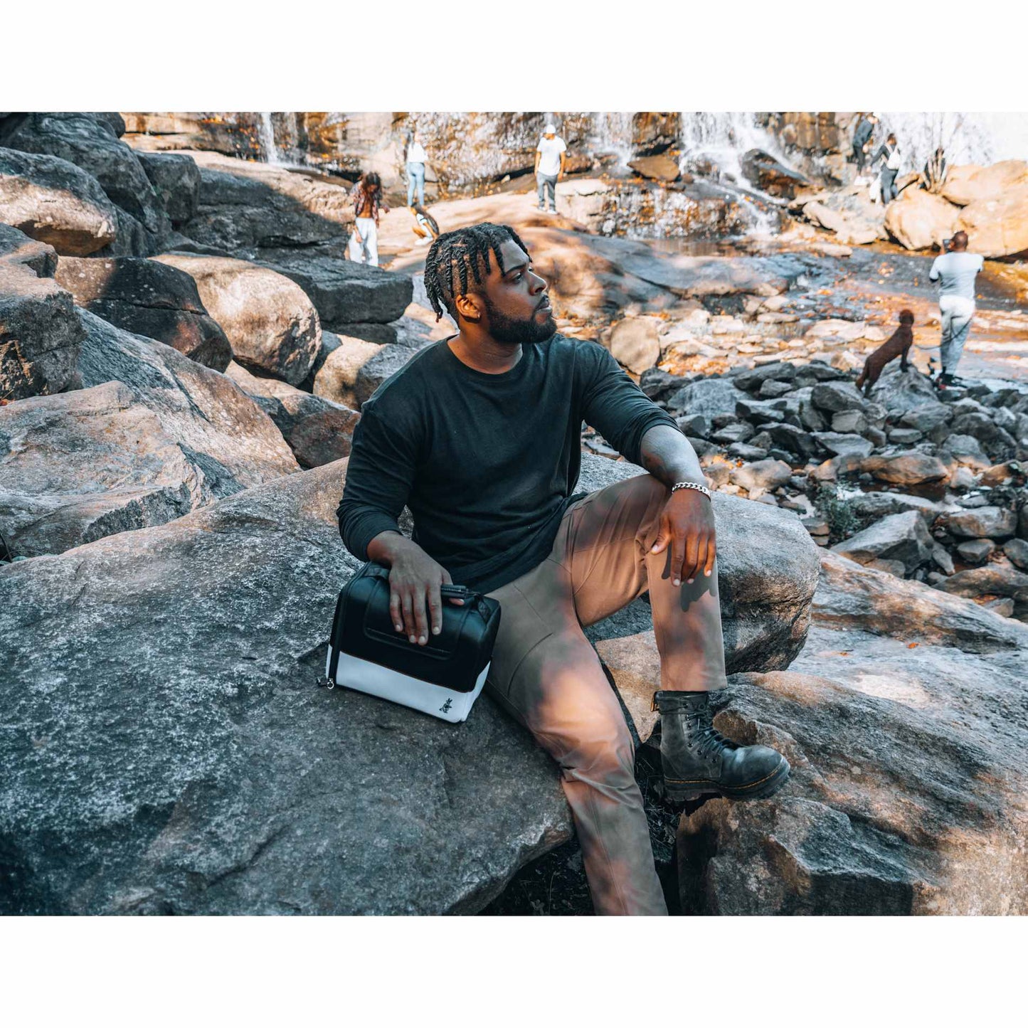 Black Kanga Kase Mate 12-Pack Cooler plain