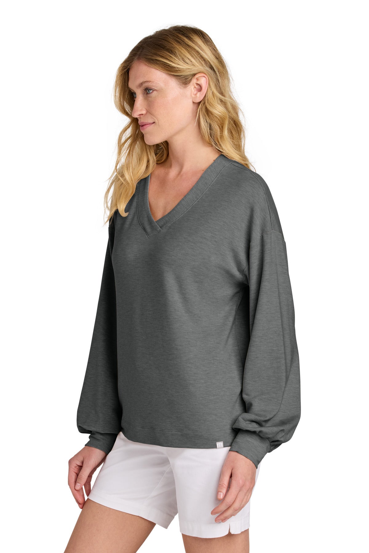 DkGyHthr TravisMathew Women's Long Weekend V-Neck TM1LD009
