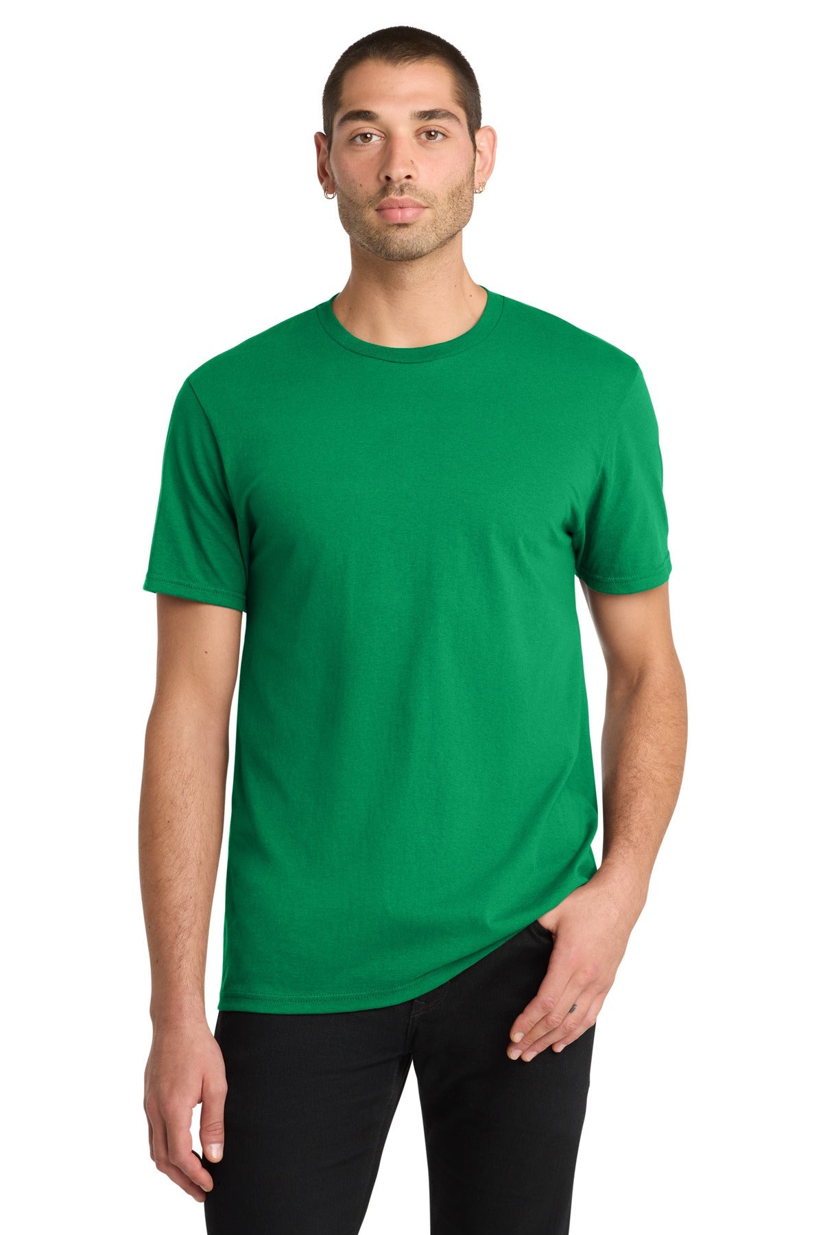 Front View of Kelly Green District The Concert Tee DT5000
